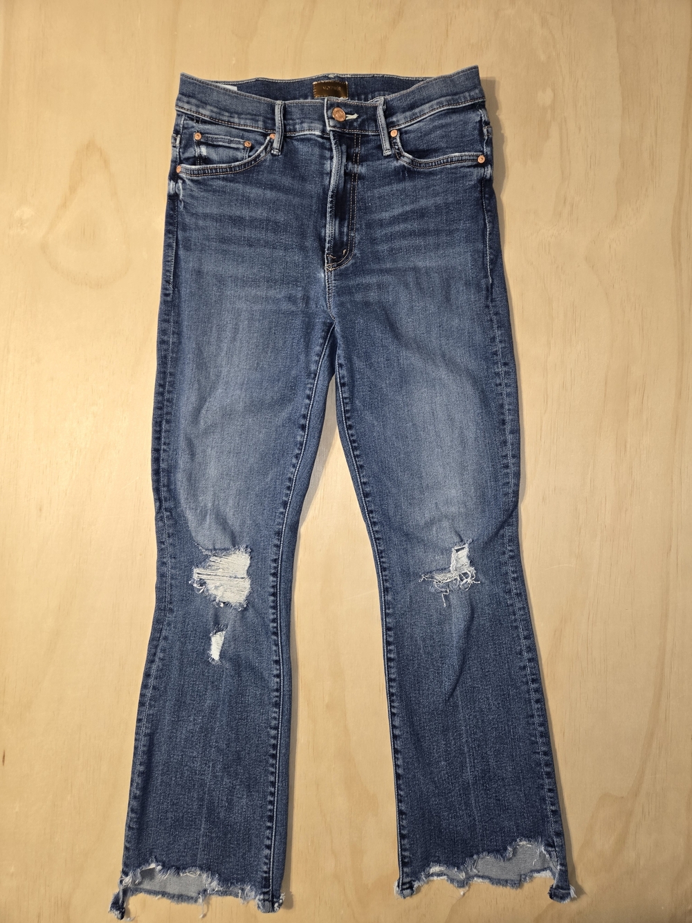 MOTHER The Insider Crop Step Chew Jeans in Dancing On Coals - Size 28